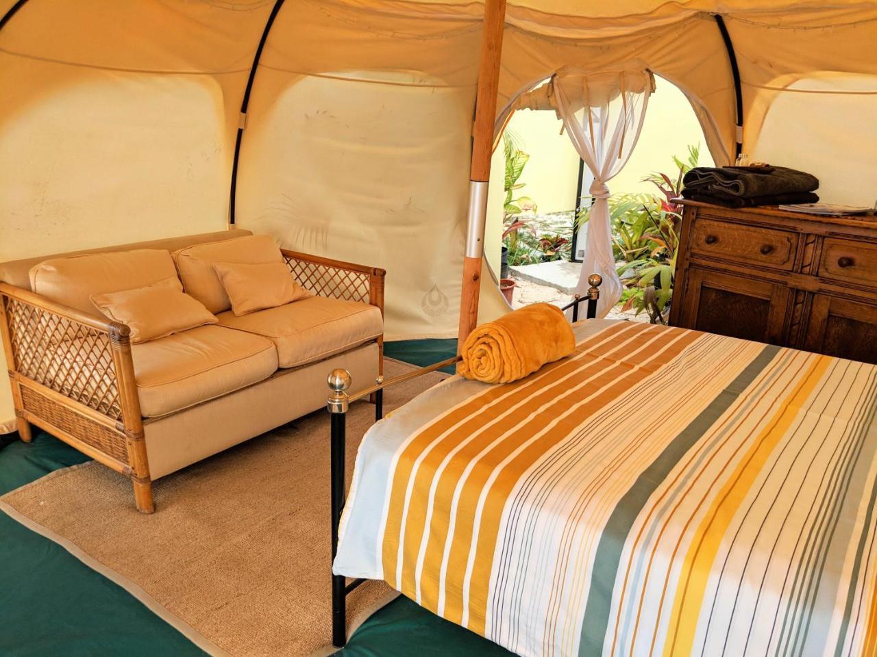 Wild Lotus Glamping Hotel Bolands Eksteriør billede